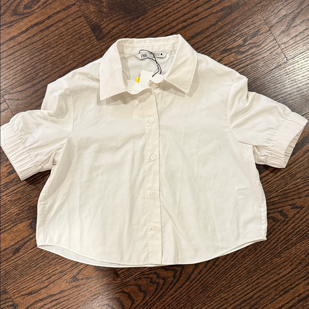 NWT Zara Ecru Button Down Shirt medium